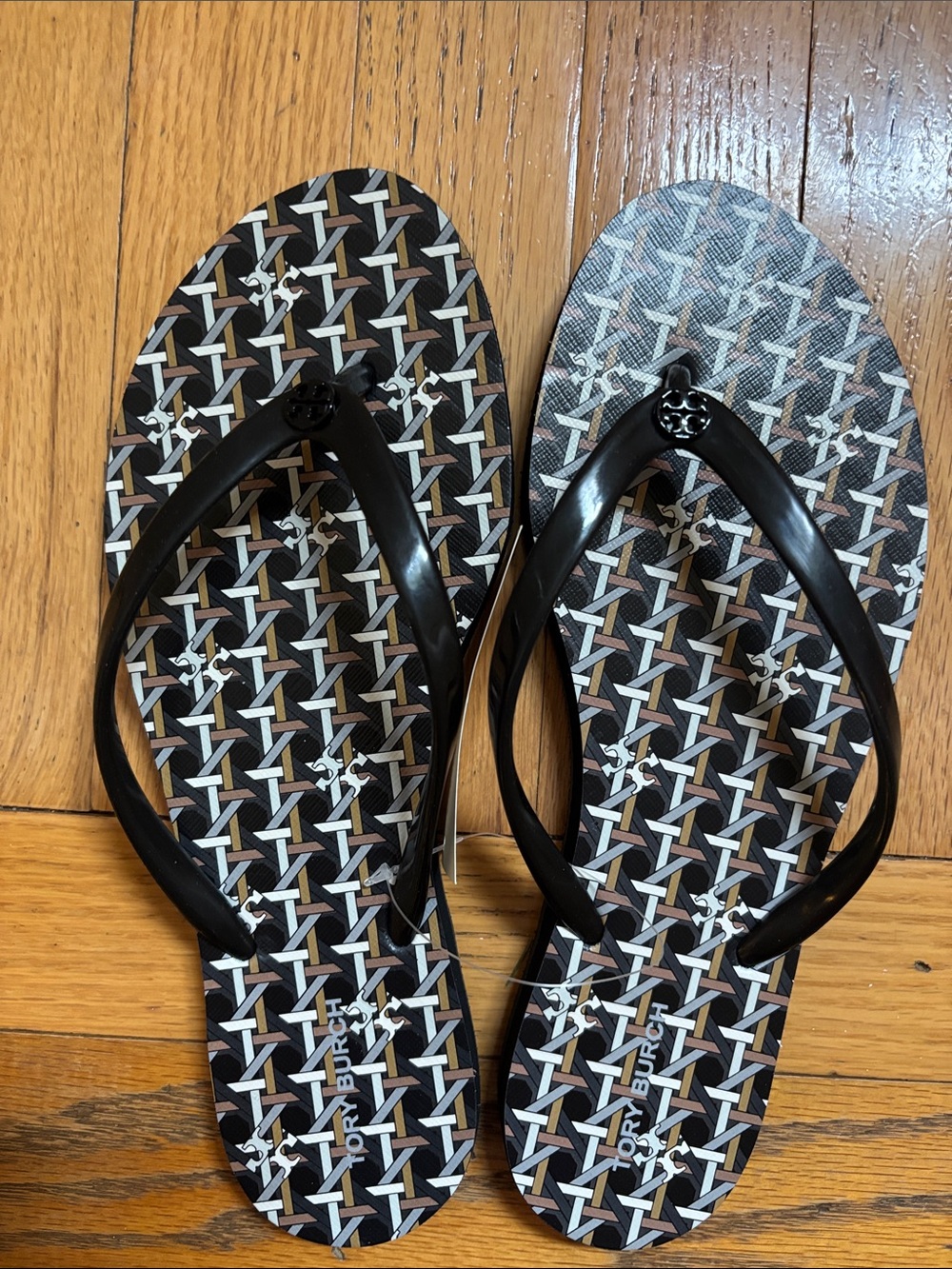Tory Burch Black Chelsea  Logo-Patterned Flip Flops nwt 8